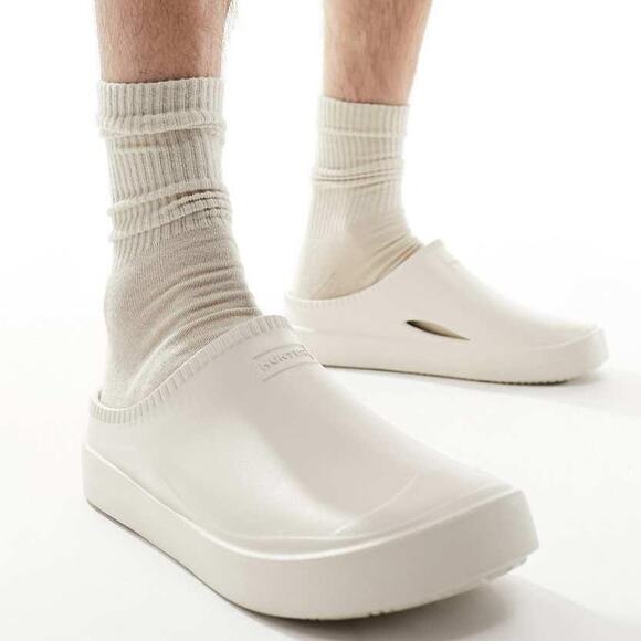 Hunter Original in/out Bloom Algae Foam Clogs in Stucco Size UK6/US7 - Picture 1 of 9